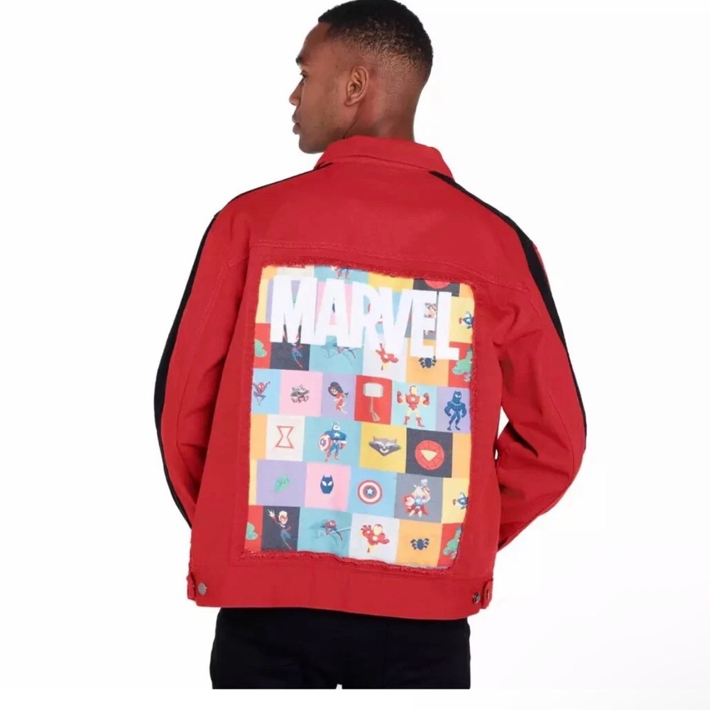 NEW DISNEY STORE MARVEL CHARACTER POP ART RED DENIM UNISEX ADULT JACKET SIZE XL